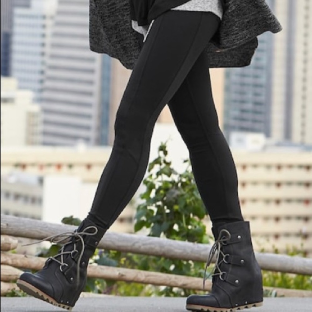 Athleta Metro High Waisted Yoga Pant Leggings
